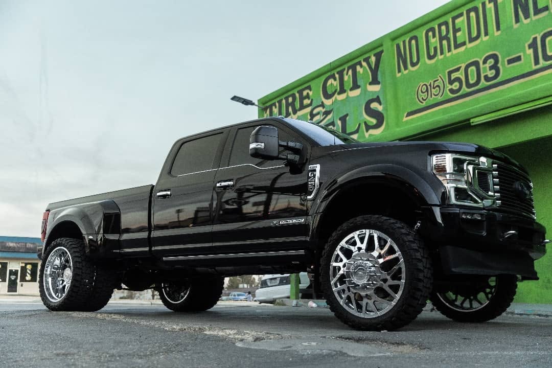 Ford F-450 Dually